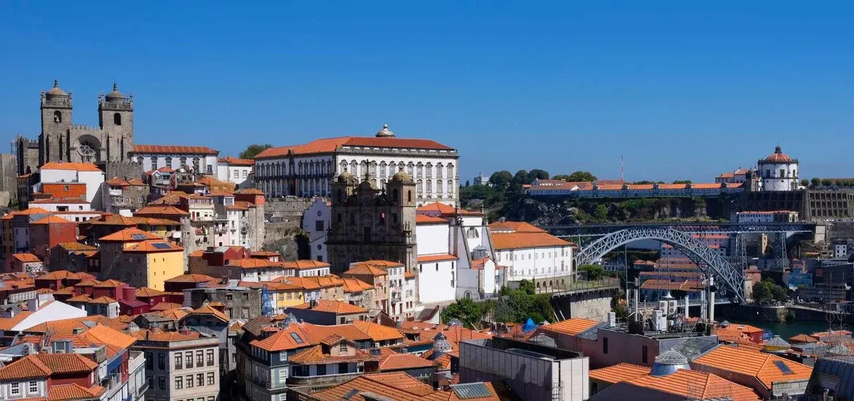 https://145722679.fs1.hubspotusercontent-eu1.net/hubfs/145722679/Porto%20City%281200x630%29.jpg